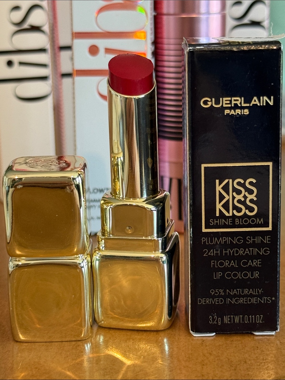 GUERLAIN KissKiss Shine Bloom Lipstick - Rich Red